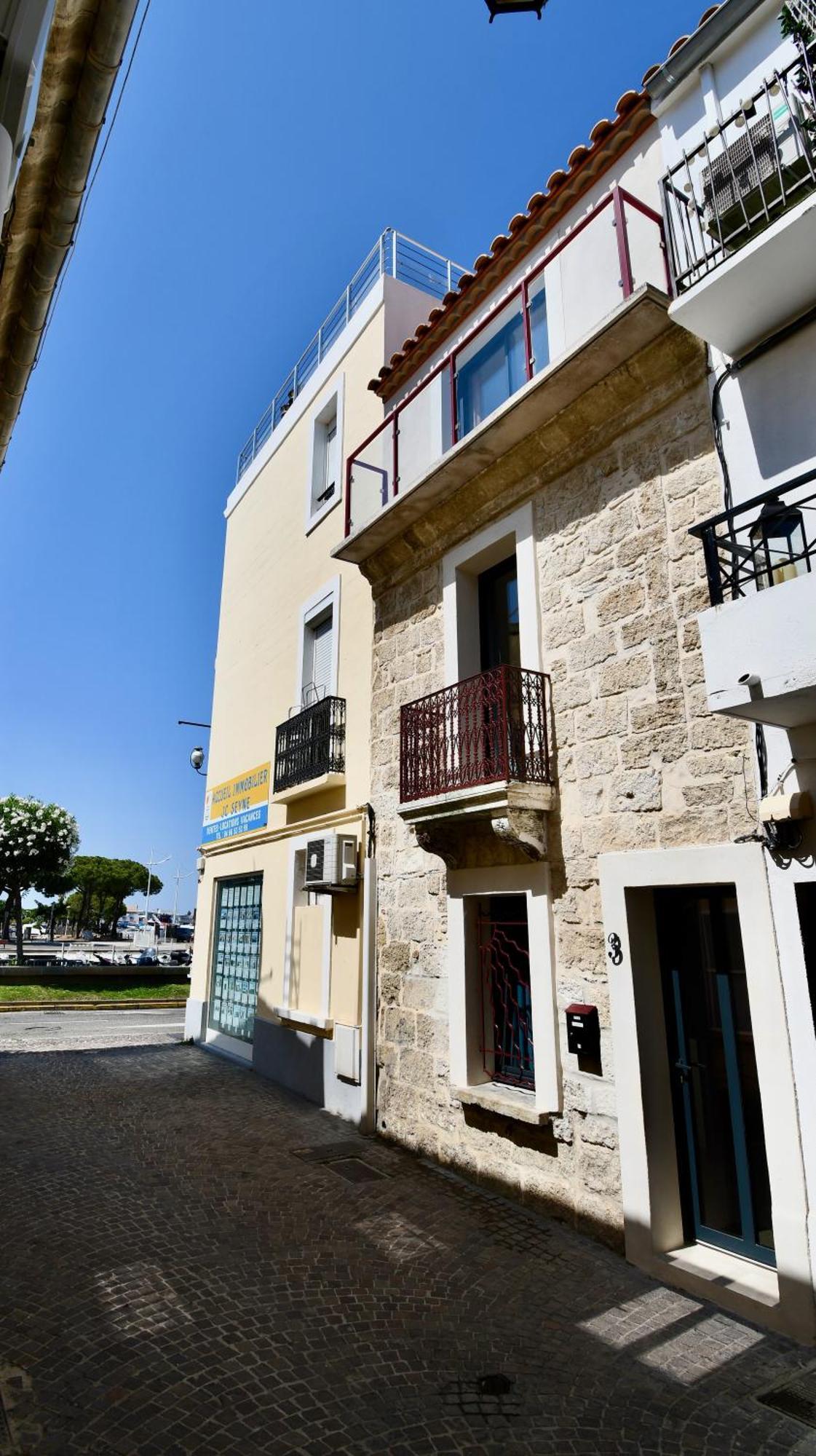 Maison de village rénovée ! Le Grau-du-Roi Esterno foto